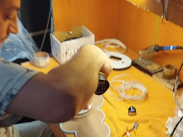 Lamba ürününe LED modül ve tesisat montajı